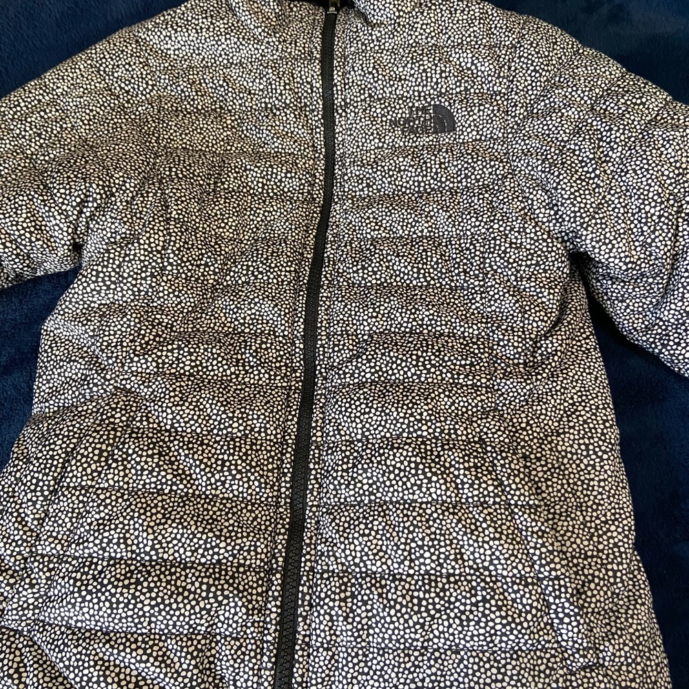 COPY - Girls North Face jacket. Reversible jacket, great condition, zipper work…